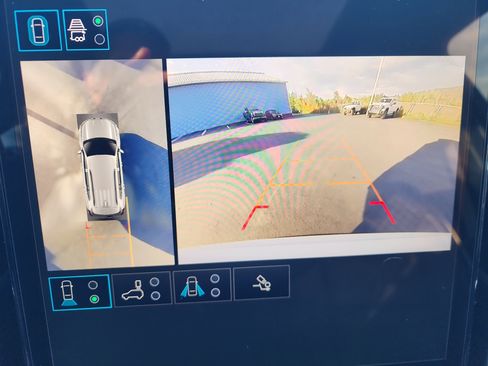 New 2025 GMC Acadia Denali w/ LPO, Floor Liner Package image 19