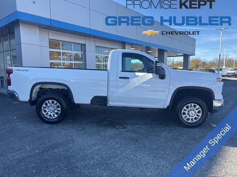 Used 2025 Chevrolet Silverado 3500 W/T image 2