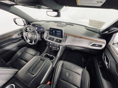 Used 2022 Chevrolet Suburban Premier image 14