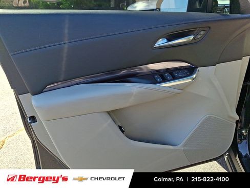 Certified 2022 Cadillac XT4 Luxury w/ Driver Awareness Package AWD/4WD image 15