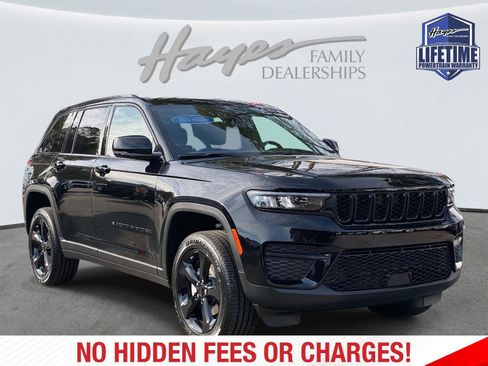 New 2025 Jeep Grand Cherokee Altitude image 2