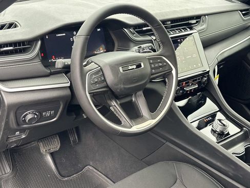 New 2026 Jeep Grand Cherokee Laredo X AWD/4WD image 2
