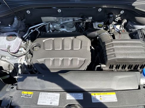 New 2026 Volkswagen Atlas Peak Edition AWD/4WD image 13
