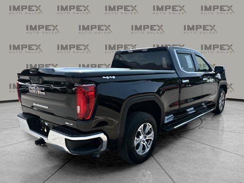 Used 2023 GMC Sierra 1500 SLT w/ SLT Premium Package AWD/4WD image 3