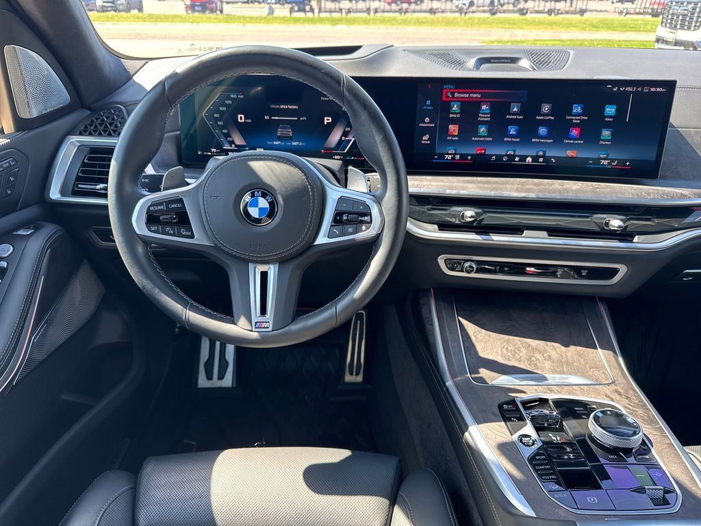 Used 2025 BMW X7 M60i AWD/4WD image 19