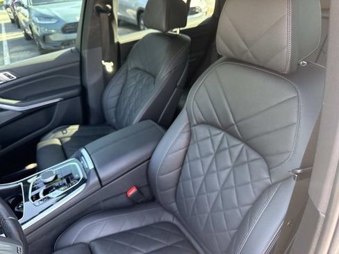 Used 2024 BMW X5 xDrive40i w/ M Sport Package AWD/4WD image 20