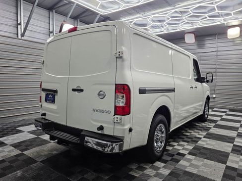 Used 2017 Nissan NV 3500 SL w/ Technology Package RWD image 5
