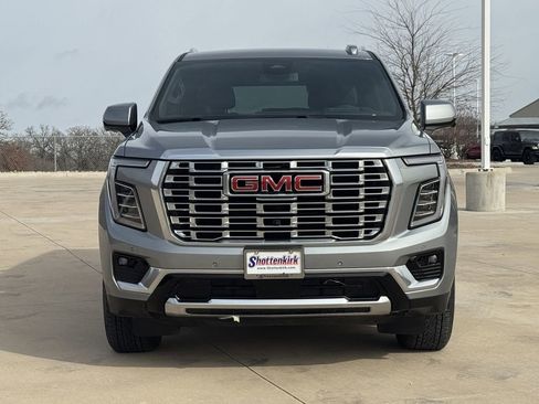 Used 2025 GMC Yukon Denali image 7