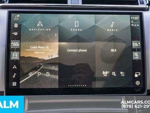 Used 2025 Land Rover Range Rover Velar Dynamic SE image 34