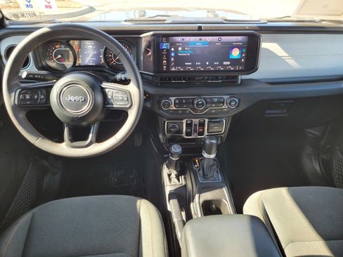 Used 2024 Jeep Wrangler Unlimited Sport AWD/4WD image 14