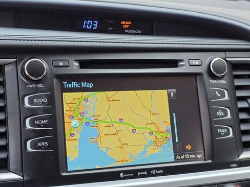 Used 2019 Toyota Highlander Plus image 16