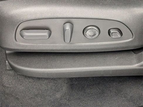 Used 2023 Buick Enclave Avenir w/ Avenir Technology Package image 15