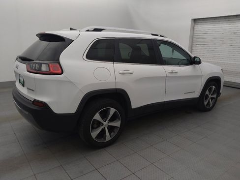 Used 2019 Jeep Cherokee Limited image 10