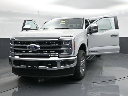 New 2026 Ford F250 Lariat w/ Chrome Package image 60