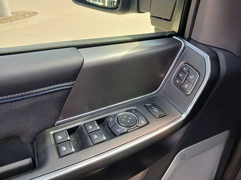 Used 2026 Ford F250 Platinum AWD/4WD image 36