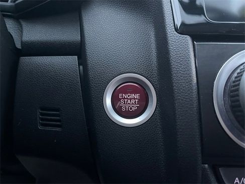 Used 2017 Honda Fit EX-L image 23