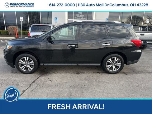 Used 2019 Nissan Pathfinder SL image 7