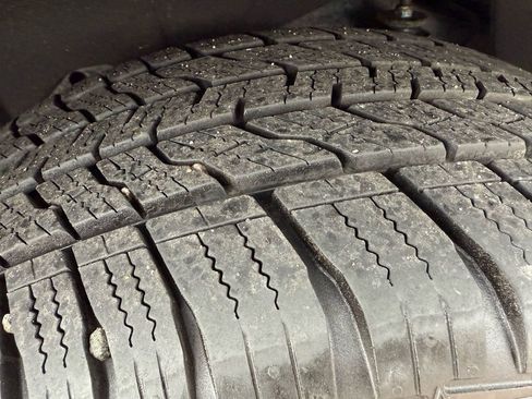 Used 2016 INFINITI QX80 Luxe w/ 22" Wheel Package image 13