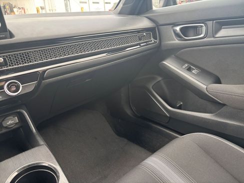 Used 2025 Honda Civic Sport image 33