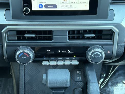 Certified 2026 Toyota 4Runner SR5 AWD/4WD image 17
