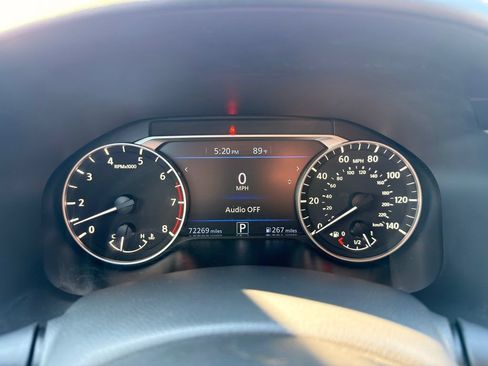 Used 2022 Nissan Altima 2.5 SR w/ Midnight Edition Package FWD image 16