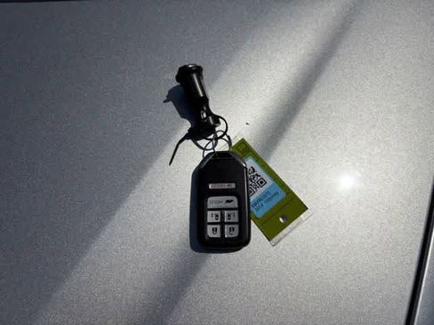 Used 2014 Honda Odyssey EX-L image 24