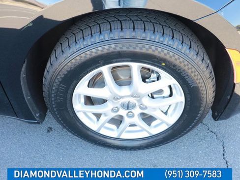 Used 2024 Chrysler Voyager LX image 26