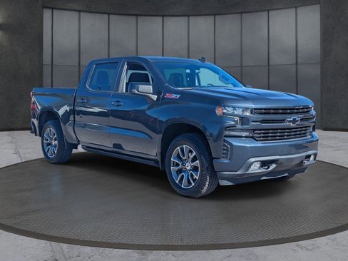 Used 2022 Chevrolet Silverado 1500 RST w/ Z71 Off-Road Package image 8