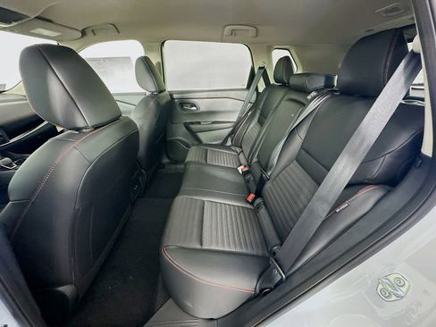 New 2026 Nissan Rogue SV image 31