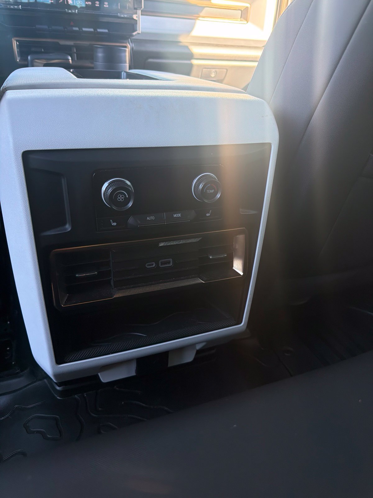 Used 2024 GMC Hummer EV 2X w/ LPO, Illumination Package AWD/4WD image 14