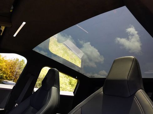 Used 2024 Tesla Cybertruck AWD Crew Cab image 6