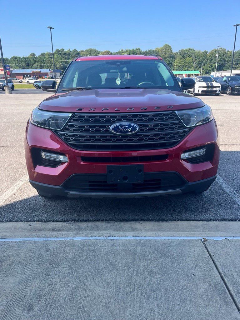 Used 2022 Ford Explorer XLT w/ Equipment Group 202A RWD image 23