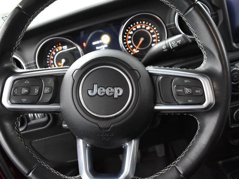 Used 2021 Jeep Gladiator Overland w/ Popular Equipment Package image 14