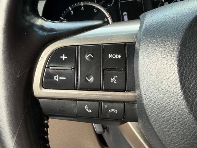 Used 2021 Lexus GX 460 Premium w/ Premium Package AWD/4WD image 25