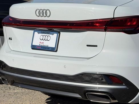 New 2025 Audi A5 2.0T Prestige image 8
