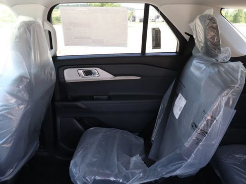 New 2026 Ford Explorer Active w/ Active Comfort Package AWD/4WD image 15