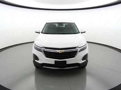 Used 2022 Chevrolet Equinox LT image 2