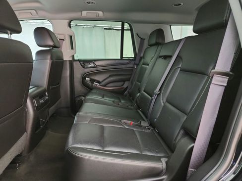 Used 2017 GMC Yukon SLT AWD/4WD image 26