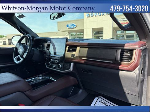 Used 2024 Ford Expedition Limited RWD image 43