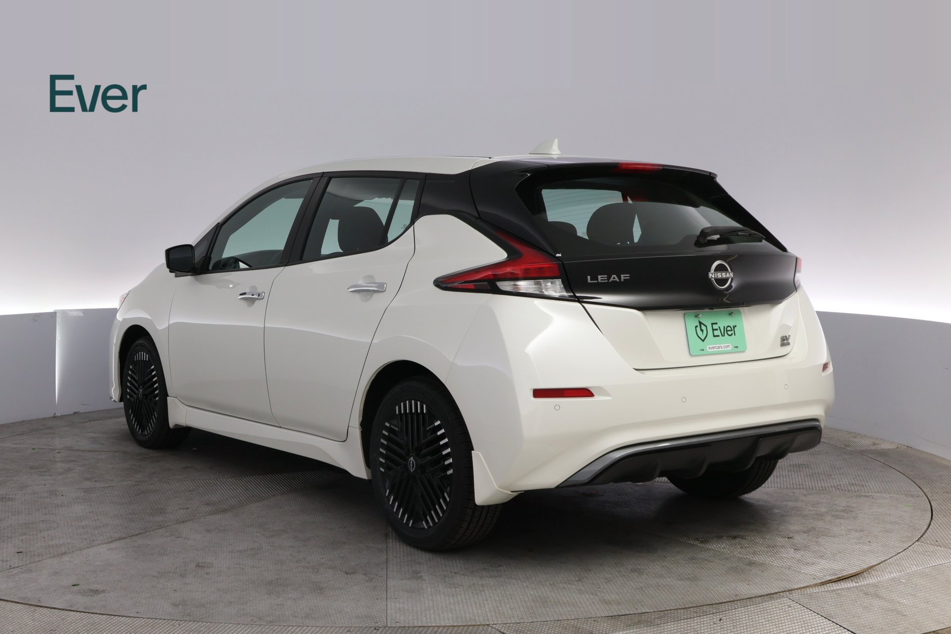 Used 2024 Nissan Leaf SV Plus FWD image 17