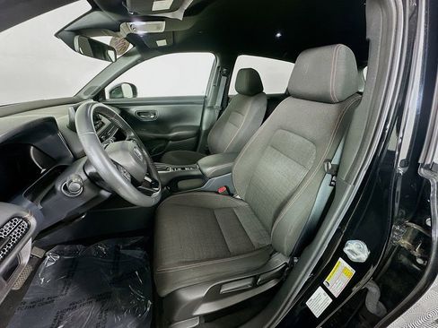 Used 2023 Honda HR-V Sport image 27