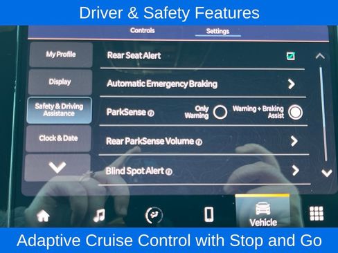 New 2025 Jeep Grand Cherokee Altitude image 6