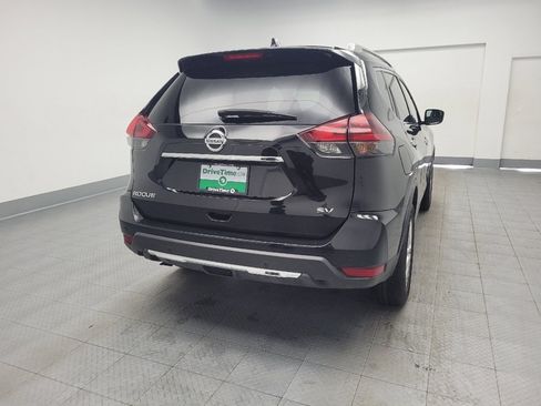 Used 2020 Nissan Rogue SV FWD image 7