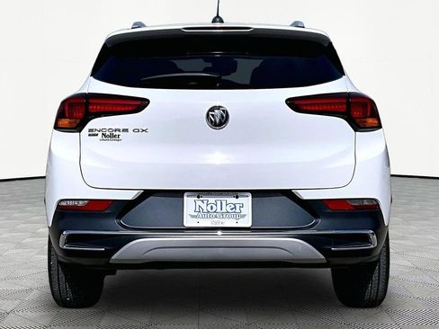 Used 2021 Buick Encore GX Essence w/ Experience Buick Package AWD/4WD image 4