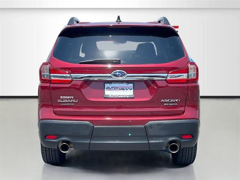 Used 2022 Subaru Ascent Limited image 6