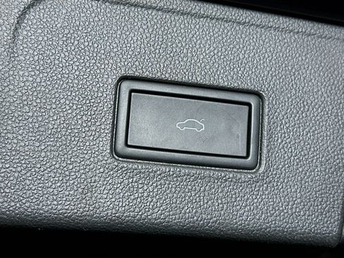 Used 2021 Volkswagen Atlas SE AWD/4WD image 31