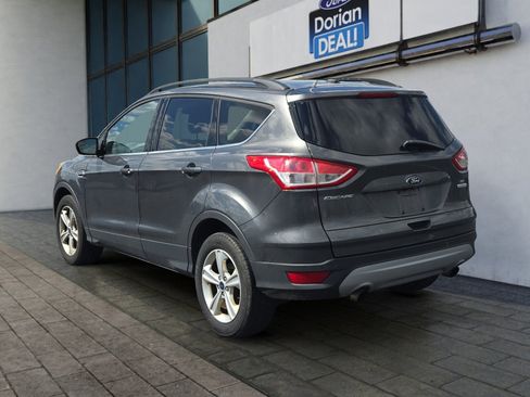 Used 2015 Ford Escape SE w/ Equipment Group 201A FWD image 2