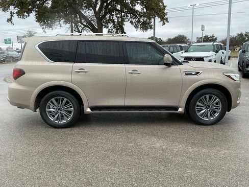 Certified 2024 INFINITI QX80 Luxe w/ Cargo Package image 4
