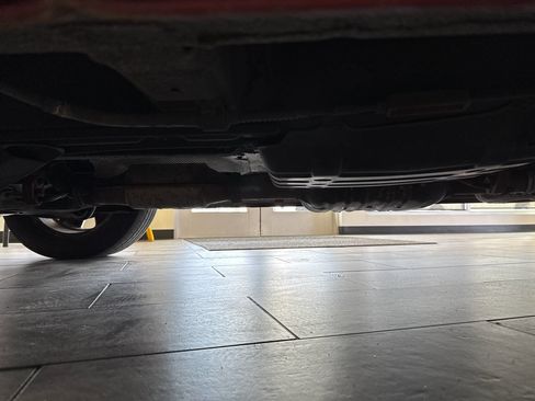 Used 2007 Hyundai Entourage GLS image 39