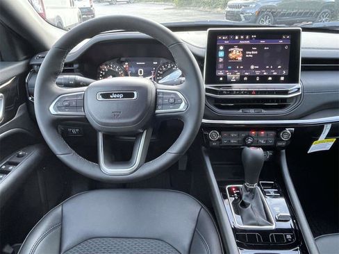 New 2026 Jeep Compass Latitude w/ Quick Order Package 29K image 11